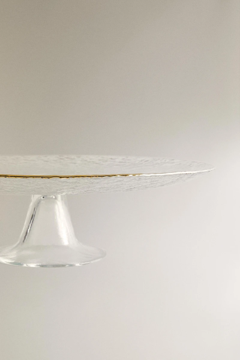 RAISED GLASS SERVING DISH WITH GOLD RIM