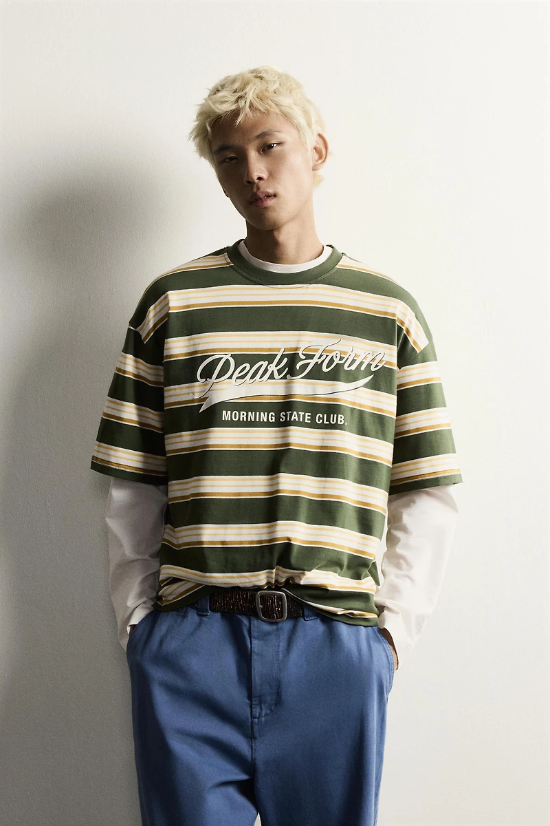 RELAXED FIT STRIPED TEXT T-SHIRT