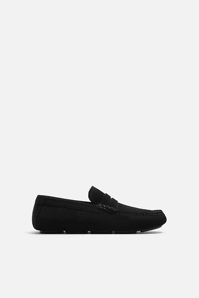 CASUAL LEATHER LOAFERS