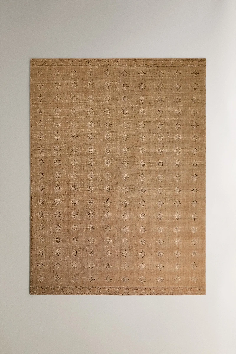 DIAMOND WOOL AREA RUG