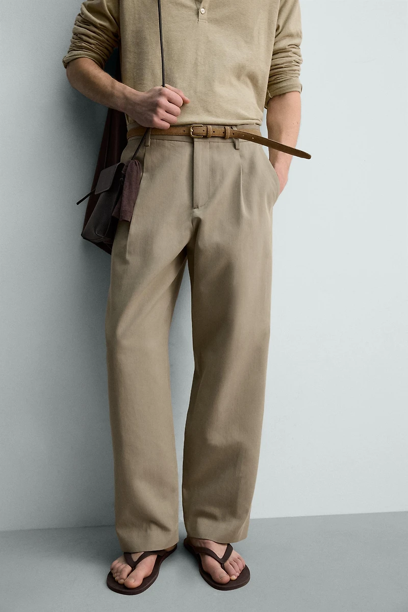 PLEATED STRAIGHT FIT PANTS