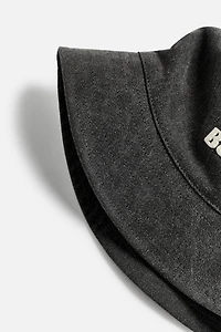 CONTRAST EMBROIDERY BUCKET HAT