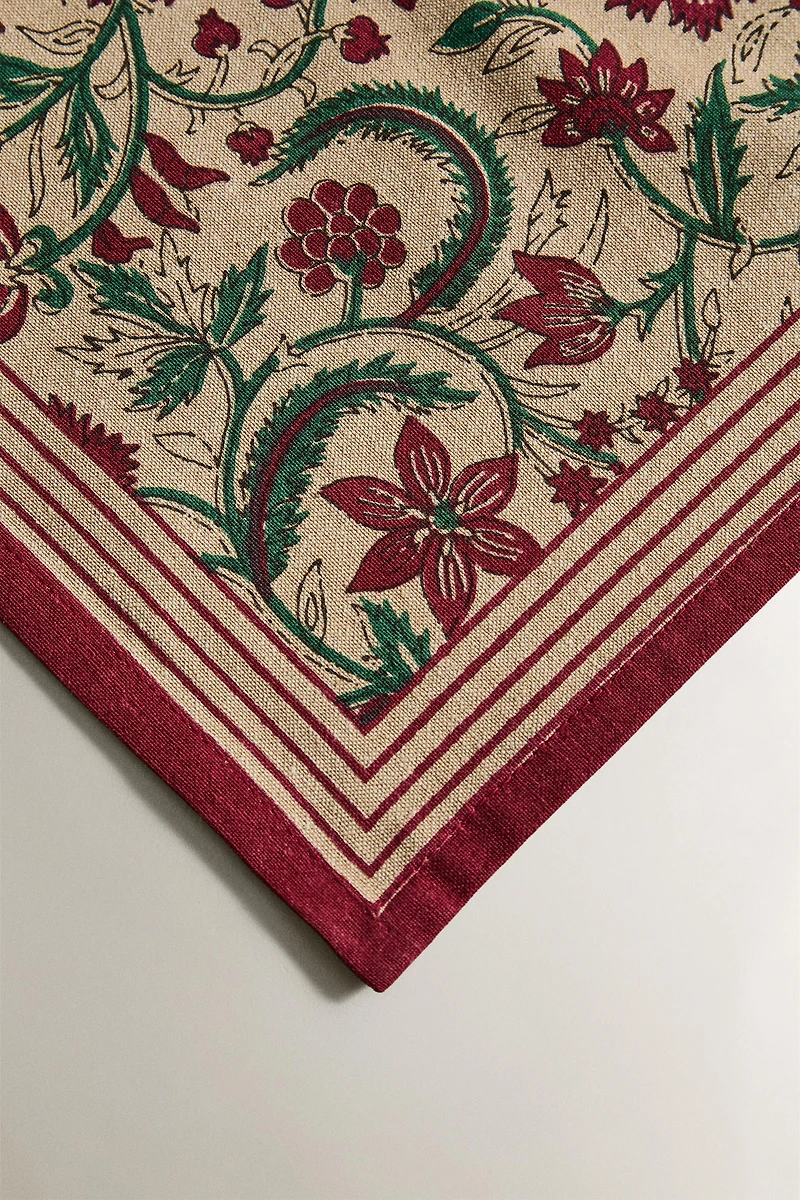 LOT DE SERVIETTES DE TABLE EN COTON À MOTIF FLORAL ENCADRÉ DE NOËL (LOT DE 2)