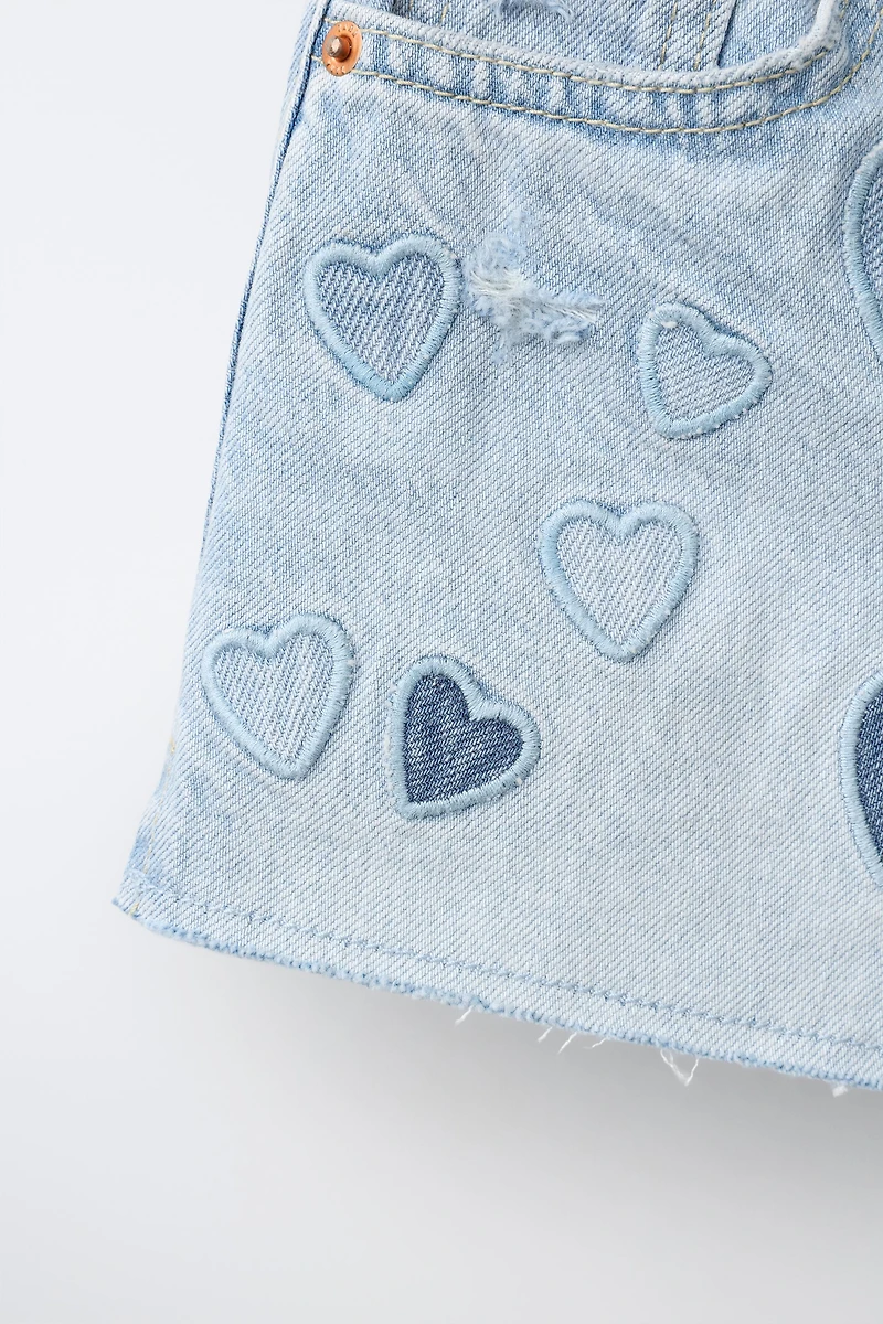 HEART PATCH DENIM SHORTS