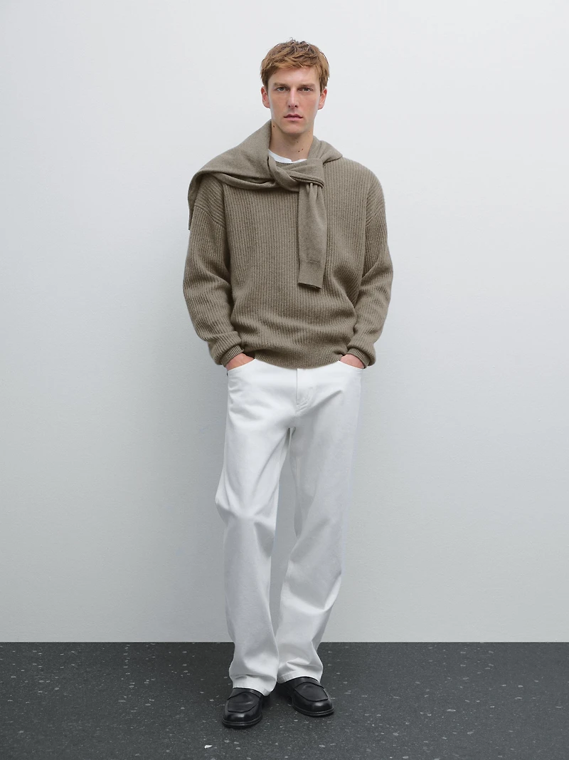 Ribbed knit wool and cashmere sweater