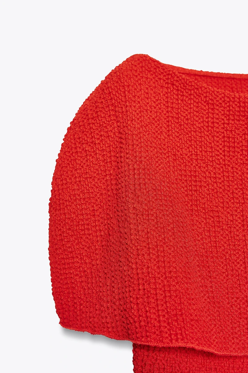 MULTI-POSITION LAYERED TEXTURED TOP
