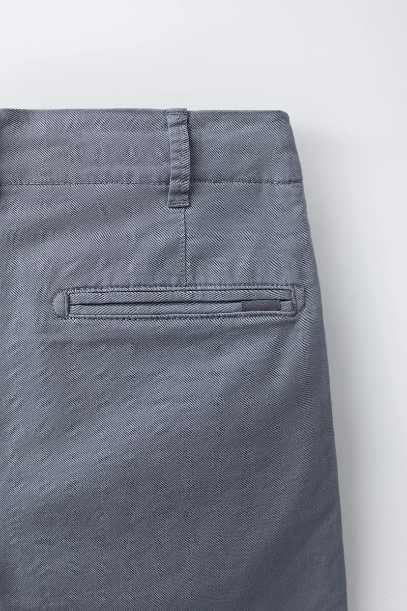 SLIM FIT CHINO SHORTS
