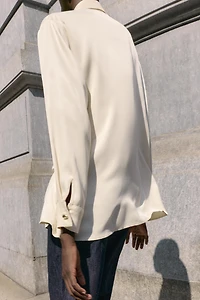 SATIN EFFECT WRAP SHIRT