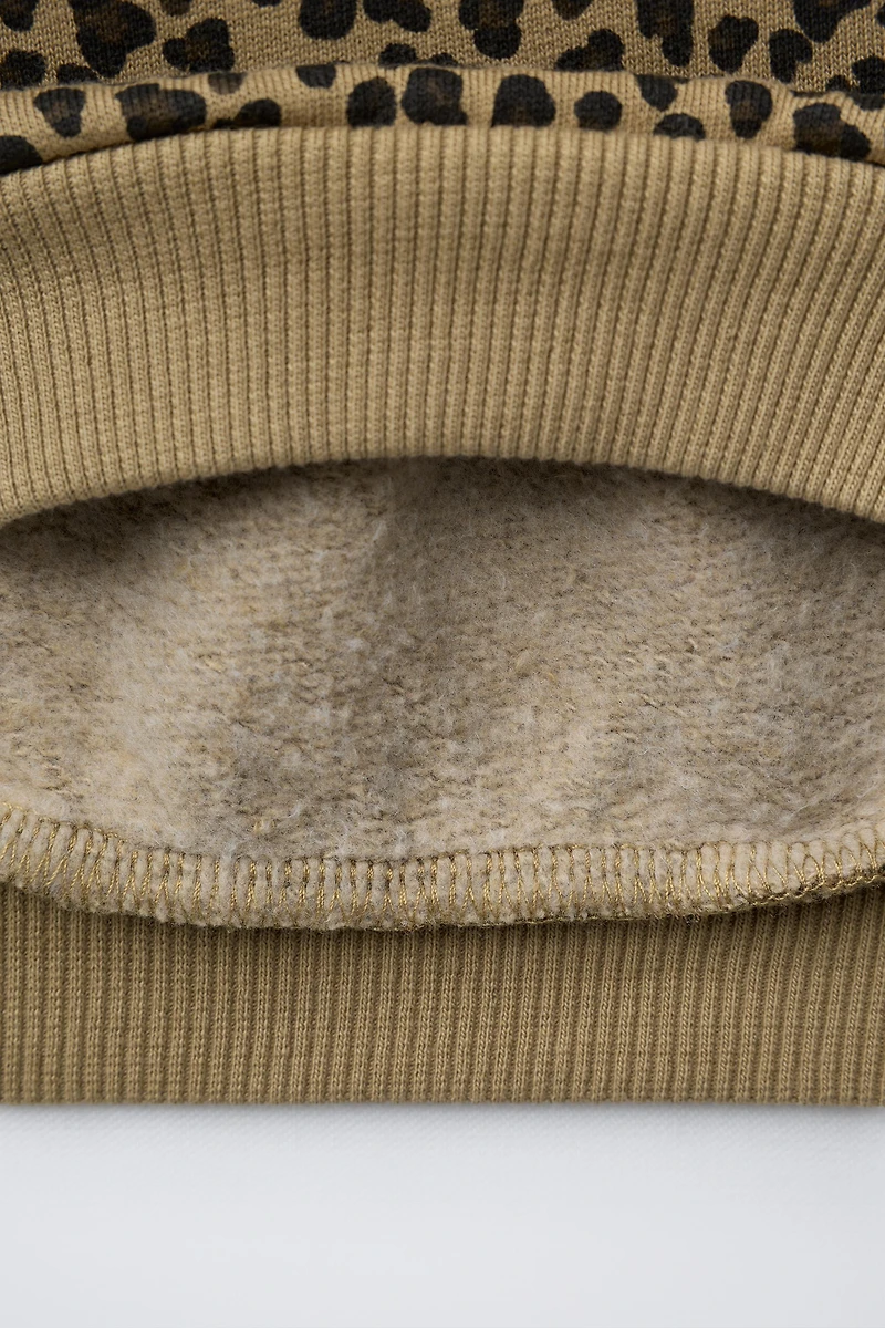 HEAVYWEIGHT ANIMAL PRINT SWEATSHIRT