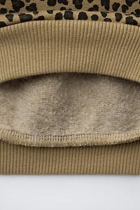 HEAVYWEIGHT ANIMAL PRINT SWEATSHIRT