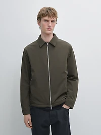 Short jacket with pocket details