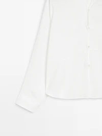 Stand collar shirt with front seam