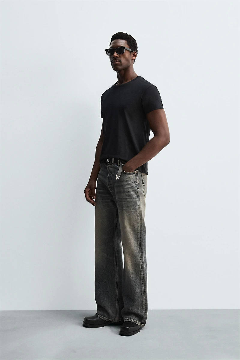 WIDE FLARE FIT JEANS