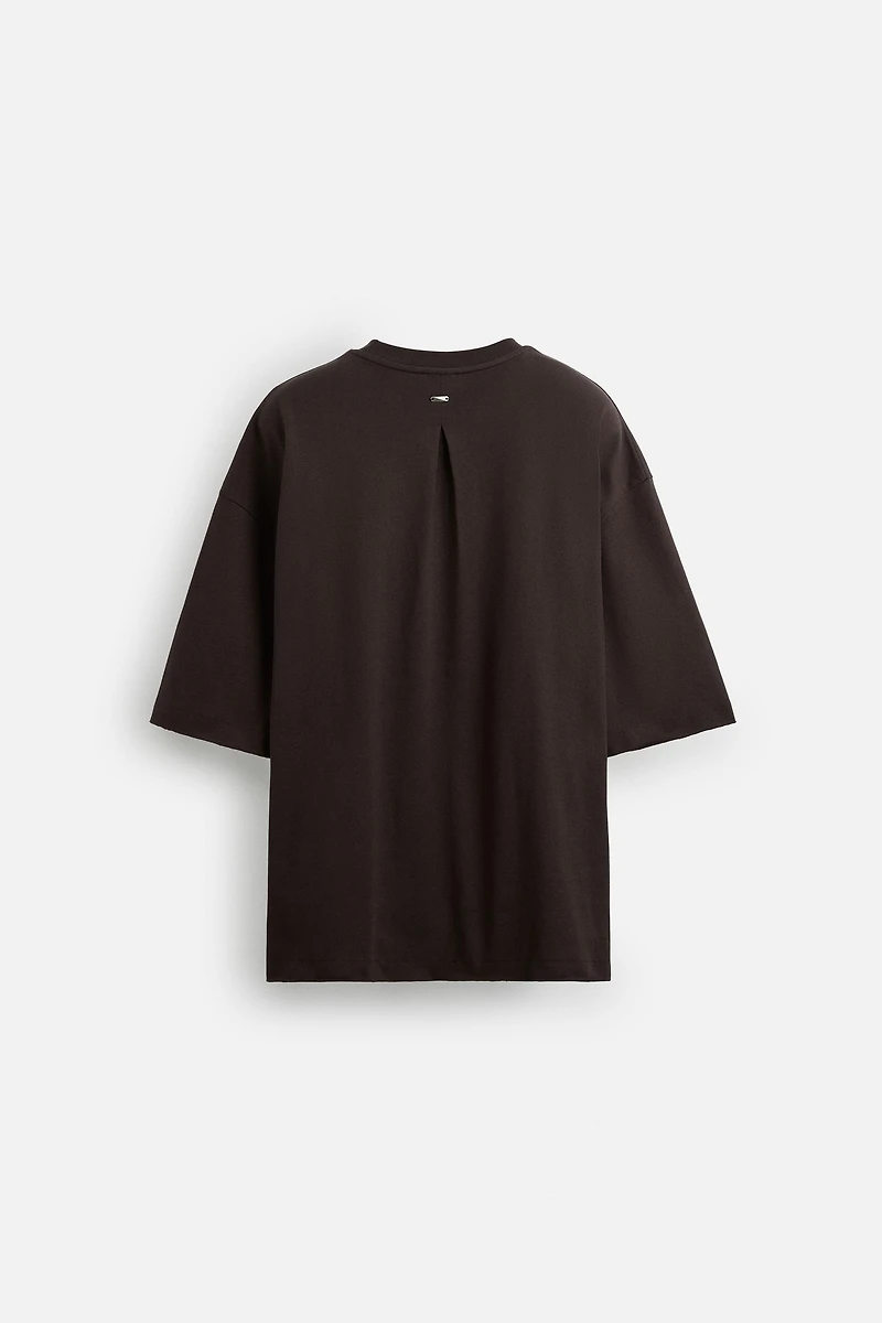 OVERSIZED FIT T-SHIRT