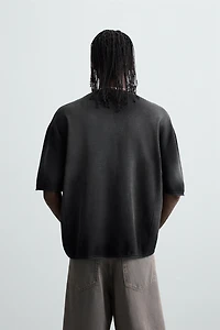 T-SHIRT EN MAILLE À IMPRIMÉ SPRAY