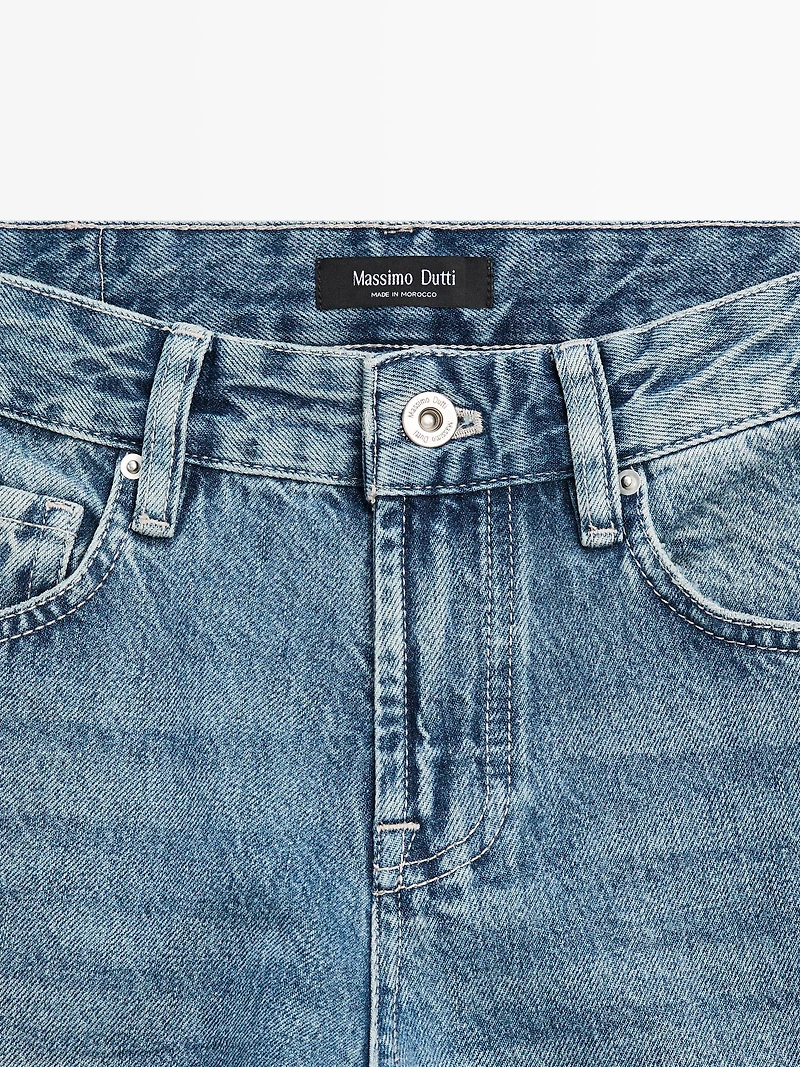 Low-rise straight-leg jeans