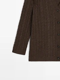 Cardigan en maille tressée de laine mélangée