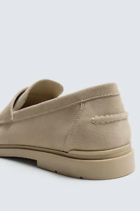 CASUAL LEATHER LOAFERS