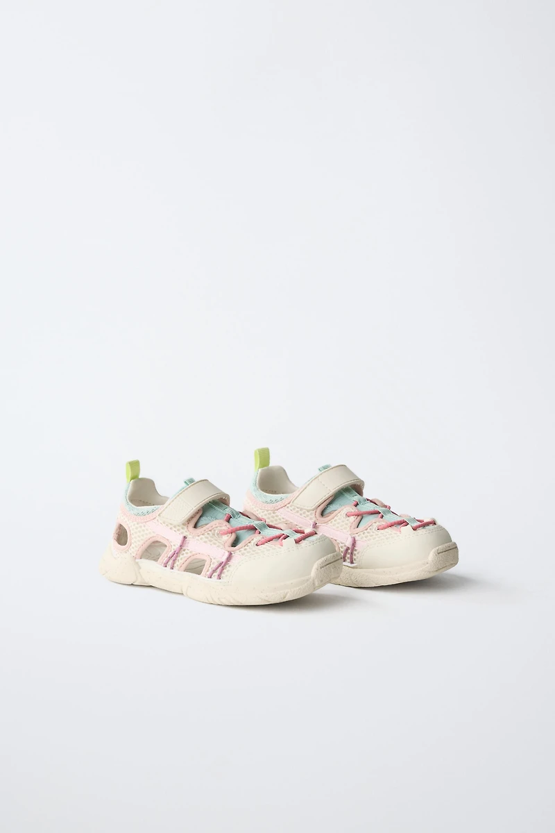 BAREFOOT SNEAKERS WITH CUT-OUTS