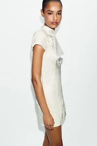 ROBE COURTE EN JACQUARD