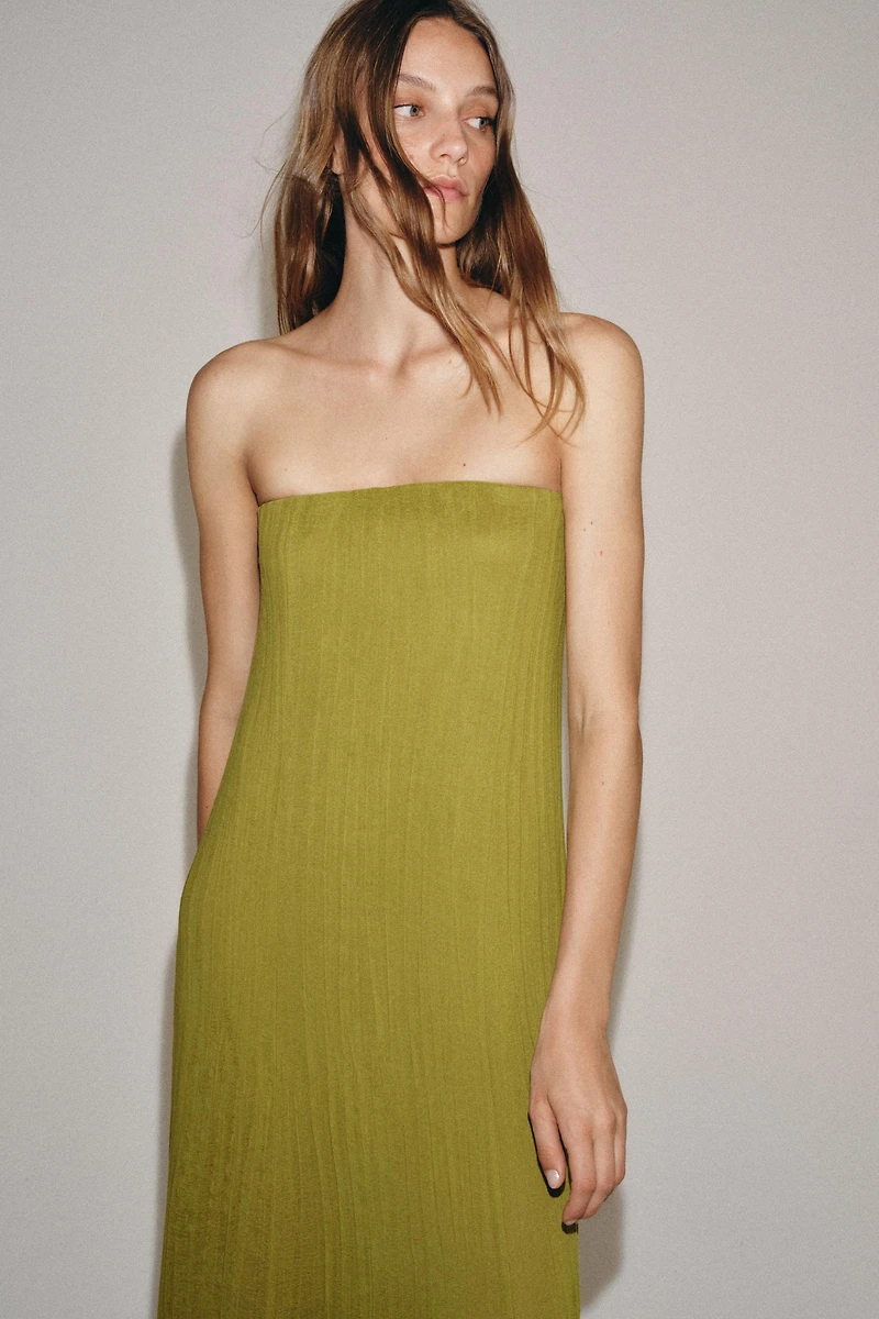 STRAPLESS TEXTURED DRESS