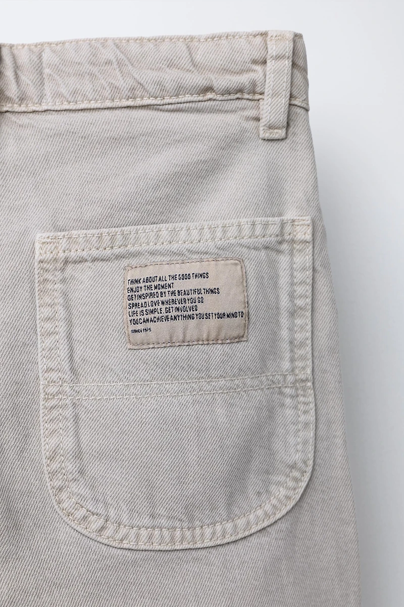 STRAIGHT JEANS WITH SEAMS