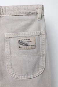 STRAIGHT JEANS WITH SEAMS