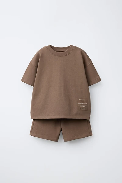 JOGGING T-SHIRT AND BERMUDA SET WITH LABEL