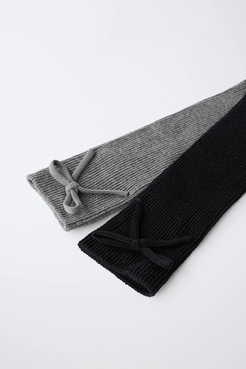 TWO-PACK OF KNEE-HIGH BOW SOCKS