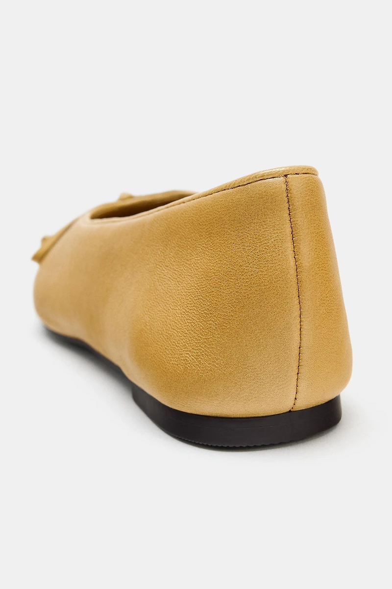 LEATHER BALLET FLATS WITH BOW