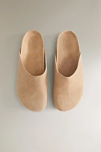MINIMALIST LEATHER CLOGS