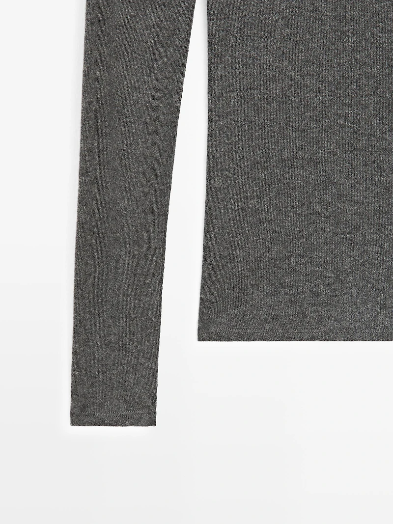 T-shirt en maille épaules fantaisie