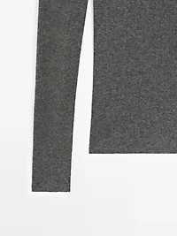 T-shirt en maille épaules fantaisie