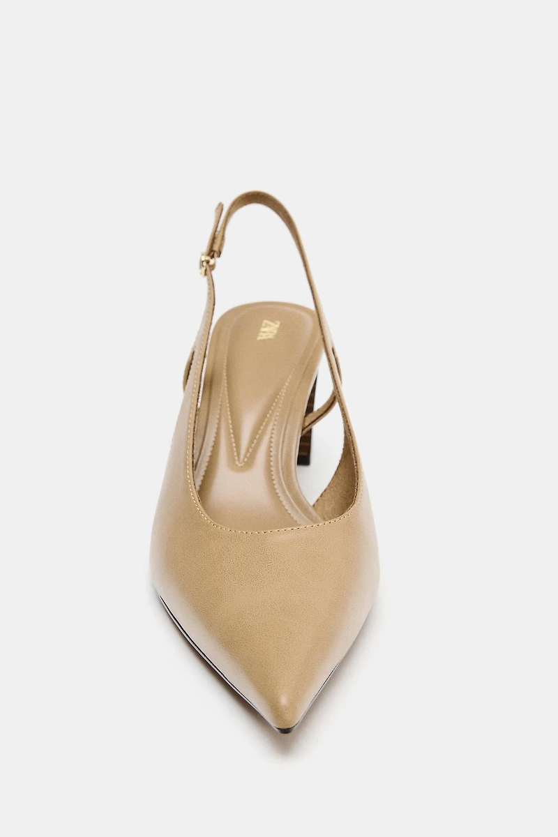 CHAUSSURES À TALONS OUVERTURES