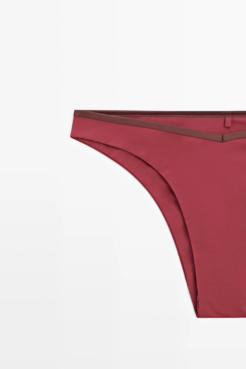 Contrast bikini bottoms