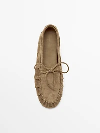 Soft leather loafers with gathered detail