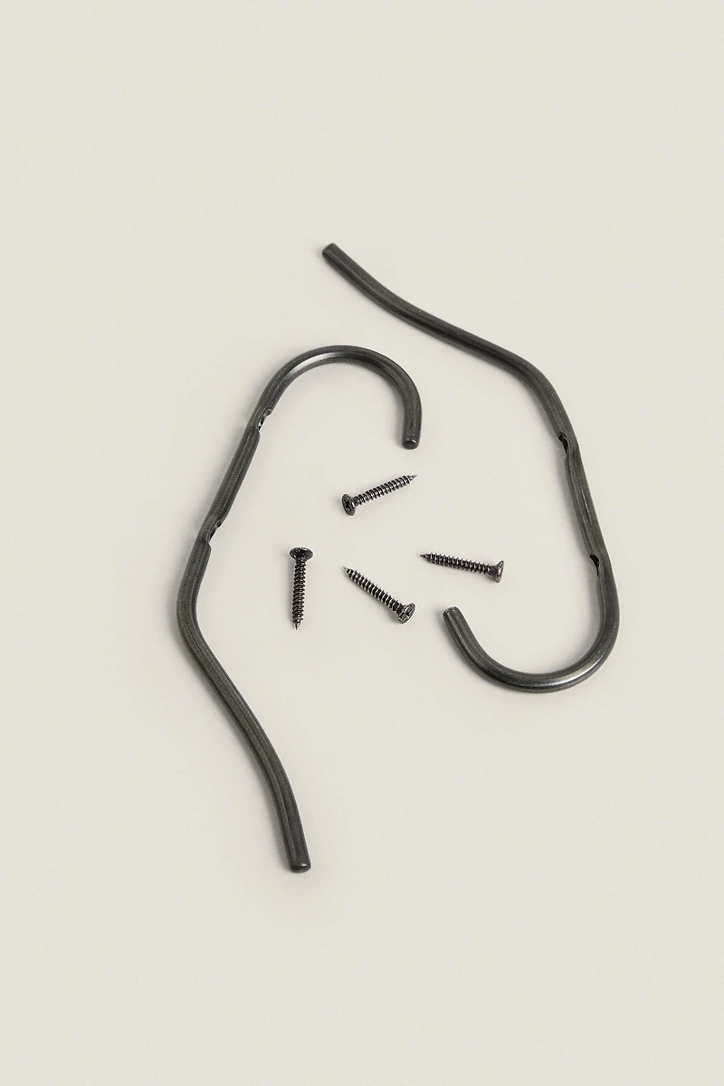 PACK OF LARGE DARK METAL HOOKS