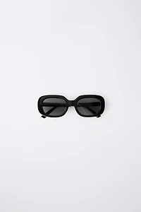RECTANGULAR PLASTIC SUNGLASSES