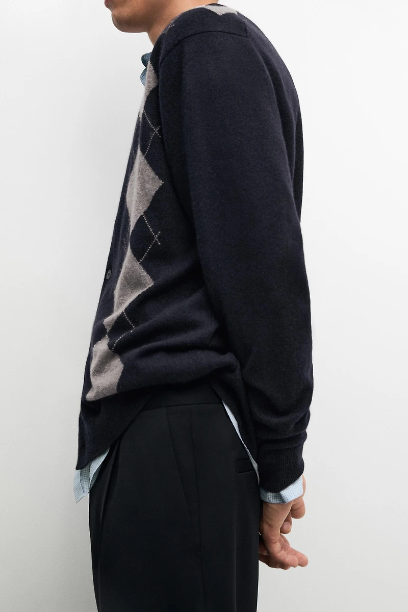 100% cashmere argyle cardigan with buttons