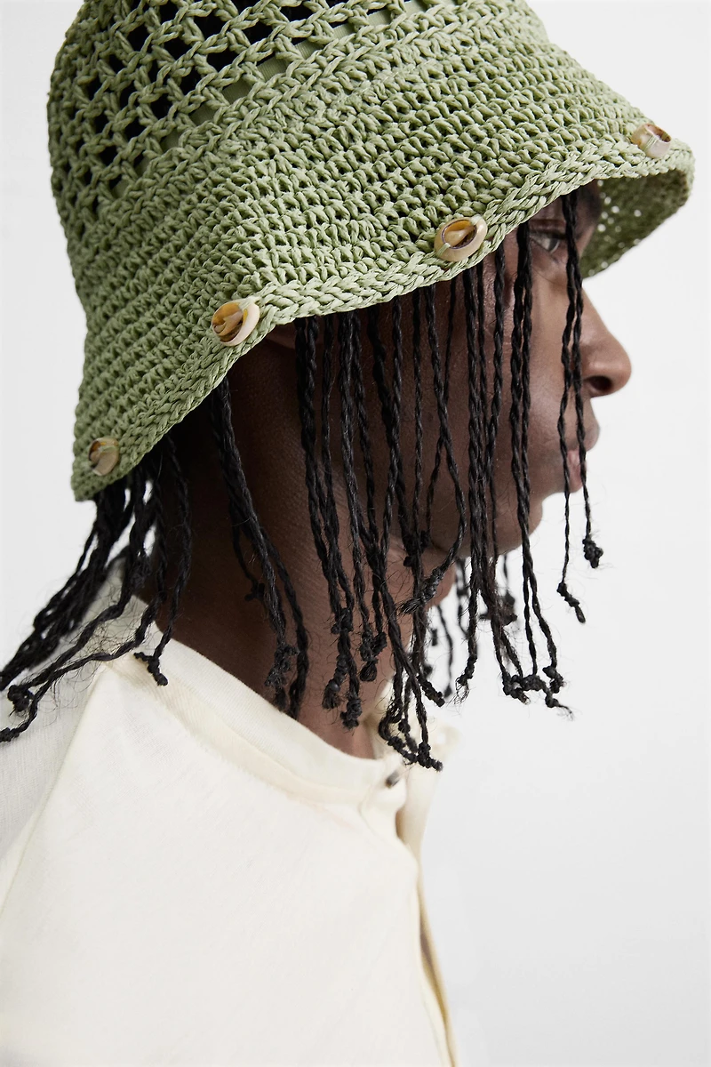 CROCHET SHELL HAT