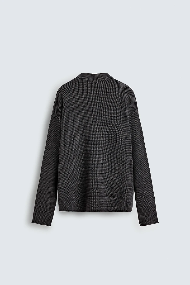 WAFFLE TEXTURED SWEATER