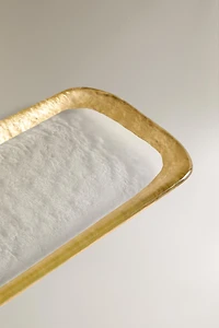 GLASS SERVING DISH WITH A GOLDEN RIM