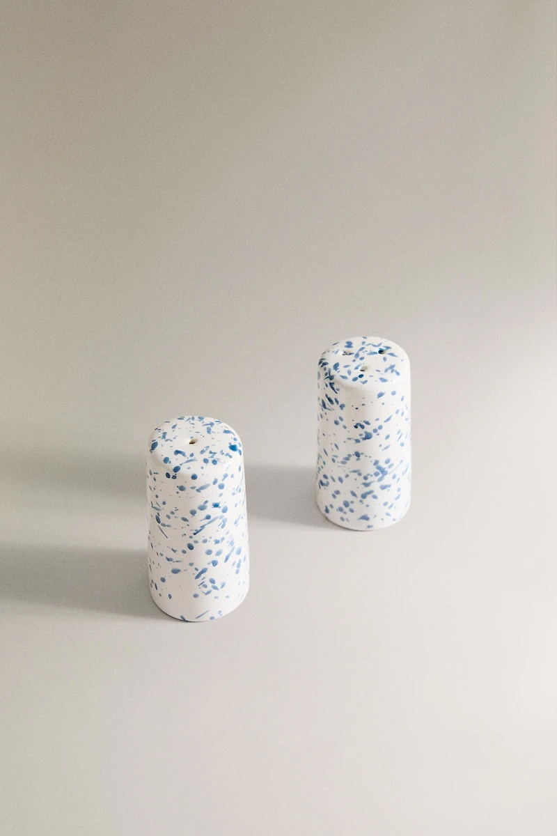 SPECKLED STONEWARE SALT AND PEPPER SHAKER SET