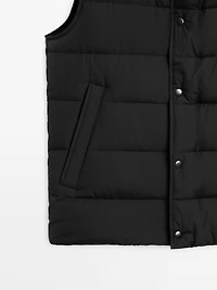 Water-repellent puffer gilet with down blend