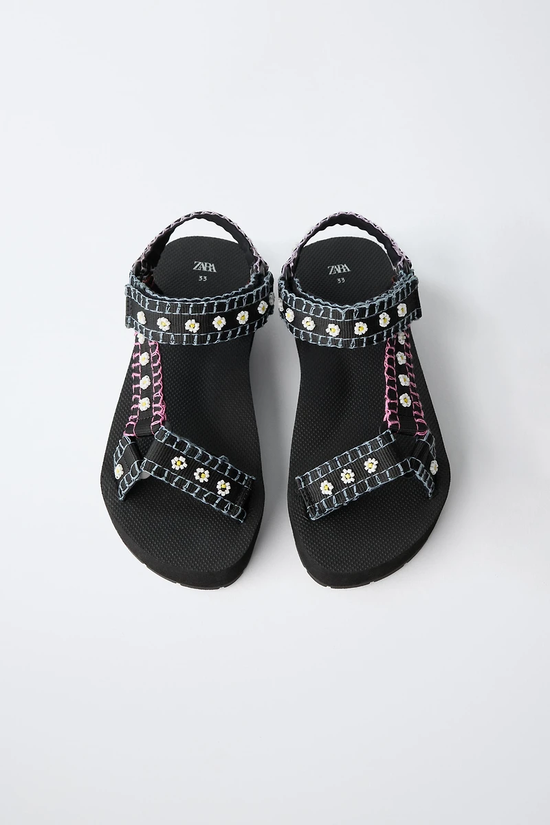 EMBROIDERED FLORAL SANDALS