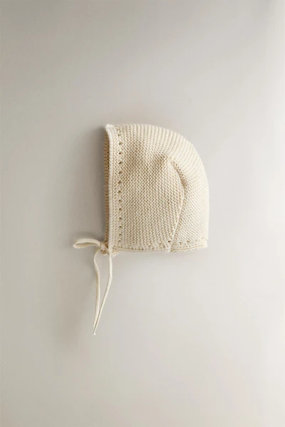 BABY KNIT BONNET