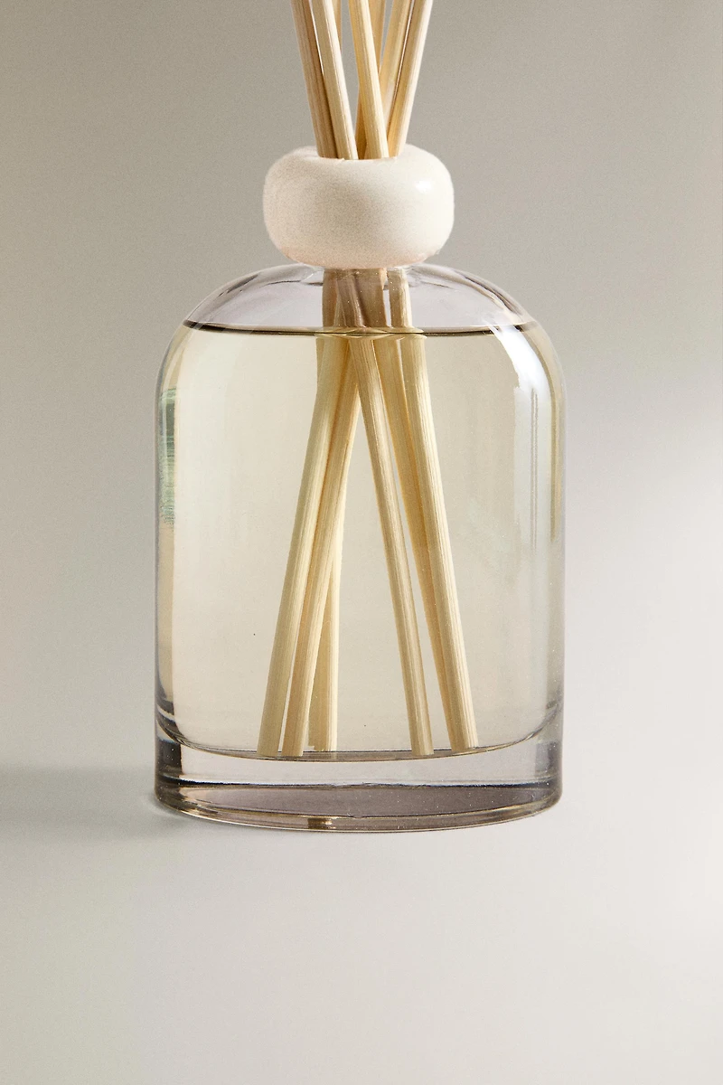 (230 ML) DIFFUSEUR DE PARFUM D’AMBIANCE À BÂTONNETS FLEUR DE VÉTIVER