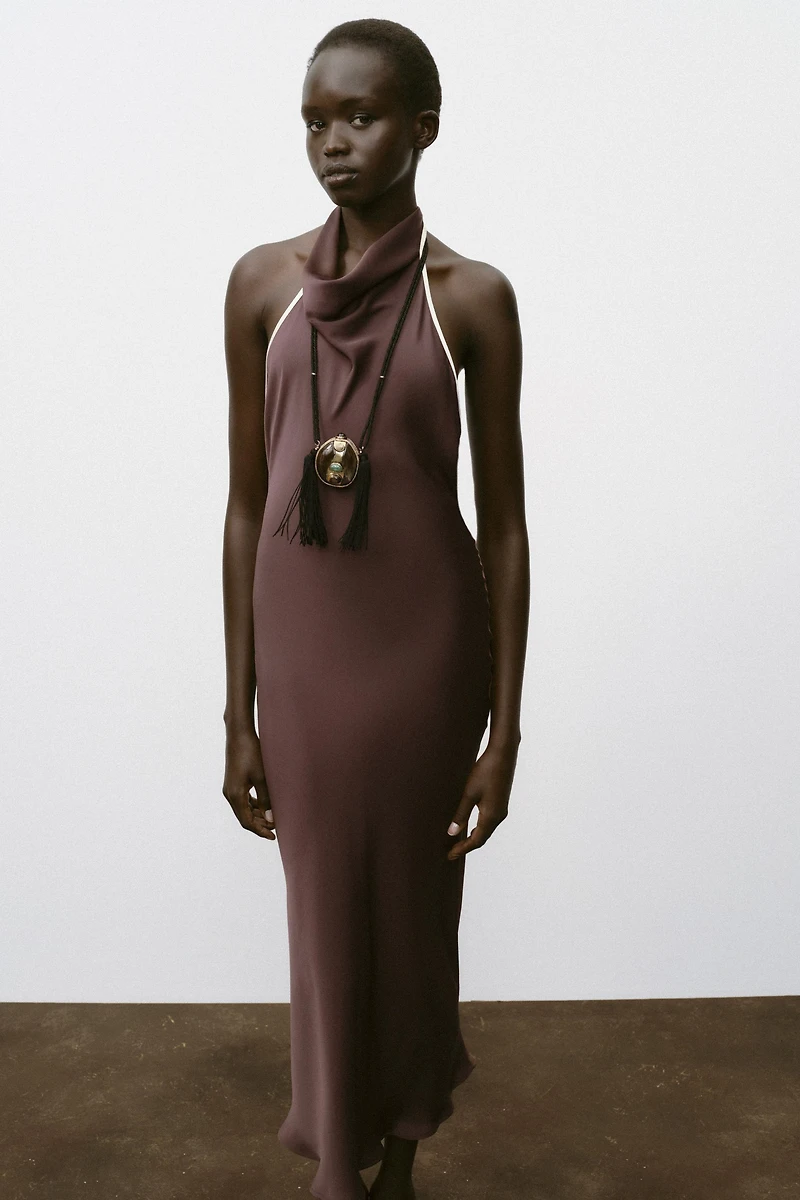 ROBE MIDI SATINÉE LISERÉS CONTRASTANTS