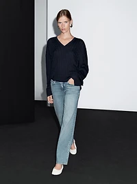 Low-rise straight-leg jeans