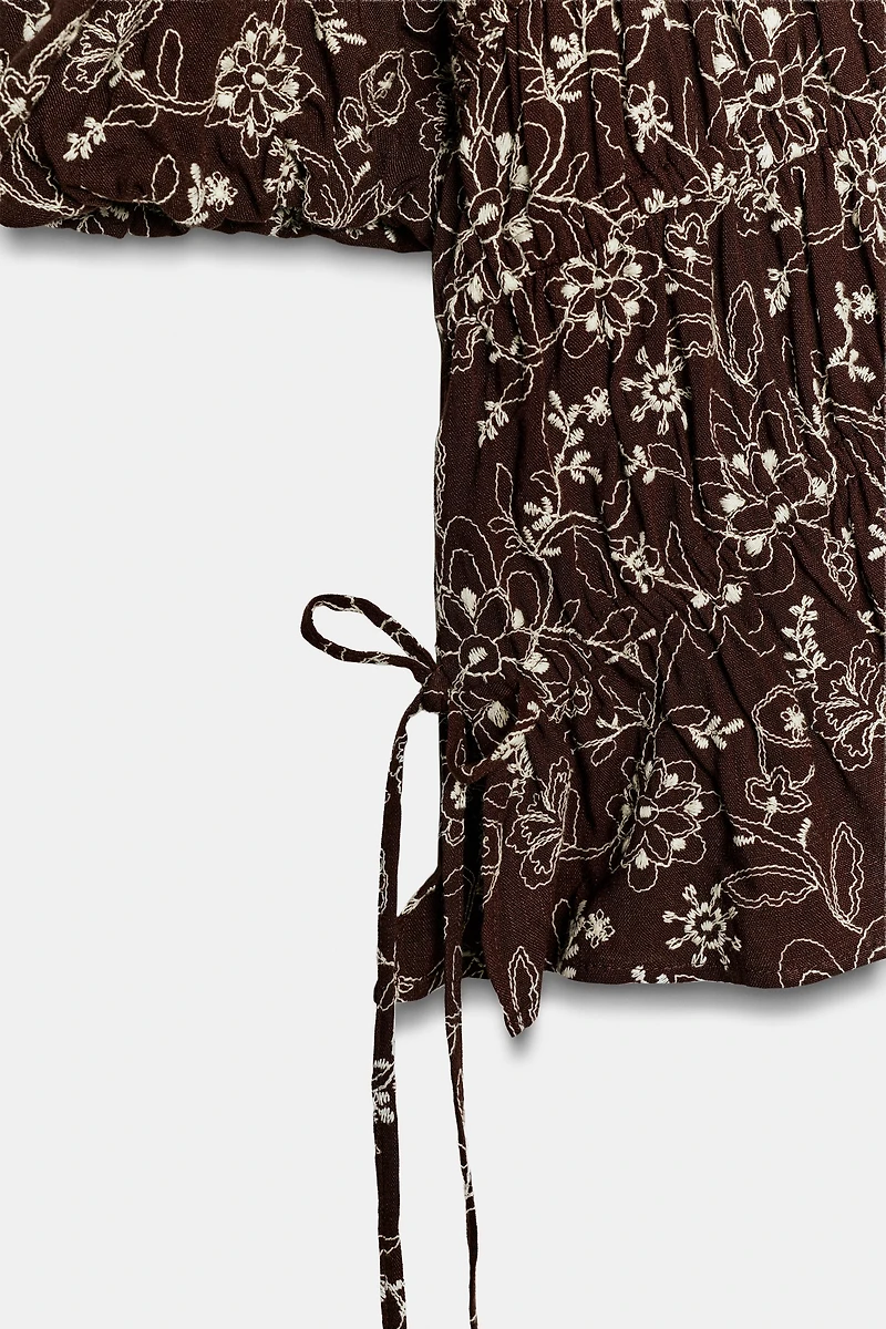 EMBROIDERED TOP